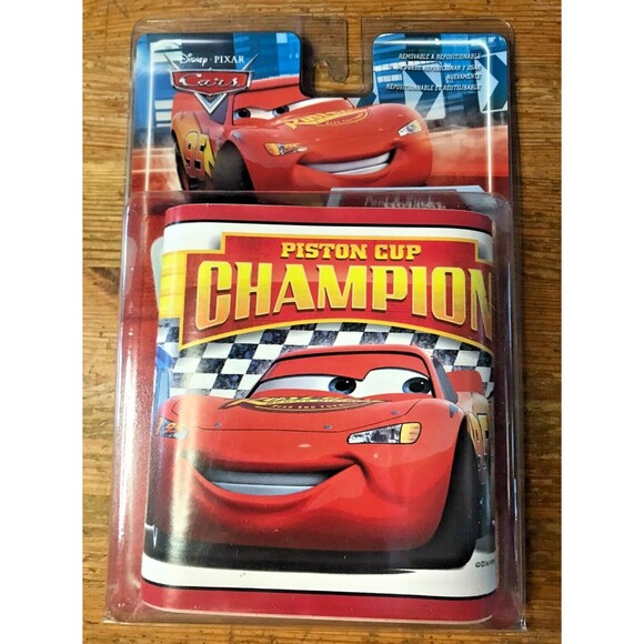 Disney Pixar Cars Peel and Stick Wall Border New Lightning McQueen Piston Cup - Picture 1 of 7